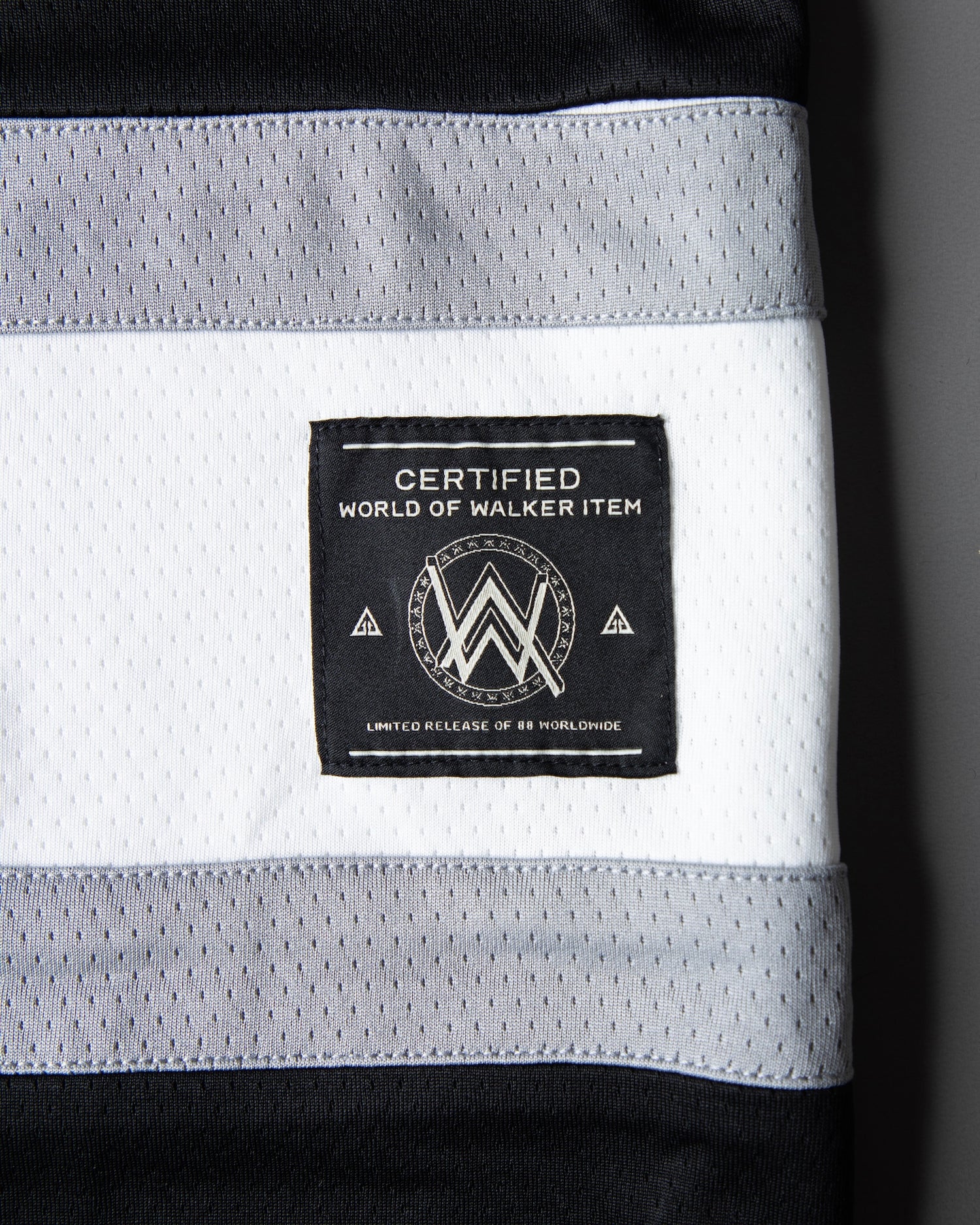 Walker 0 Hockey Jersey – official Alan Walker Jersey (view 15)
