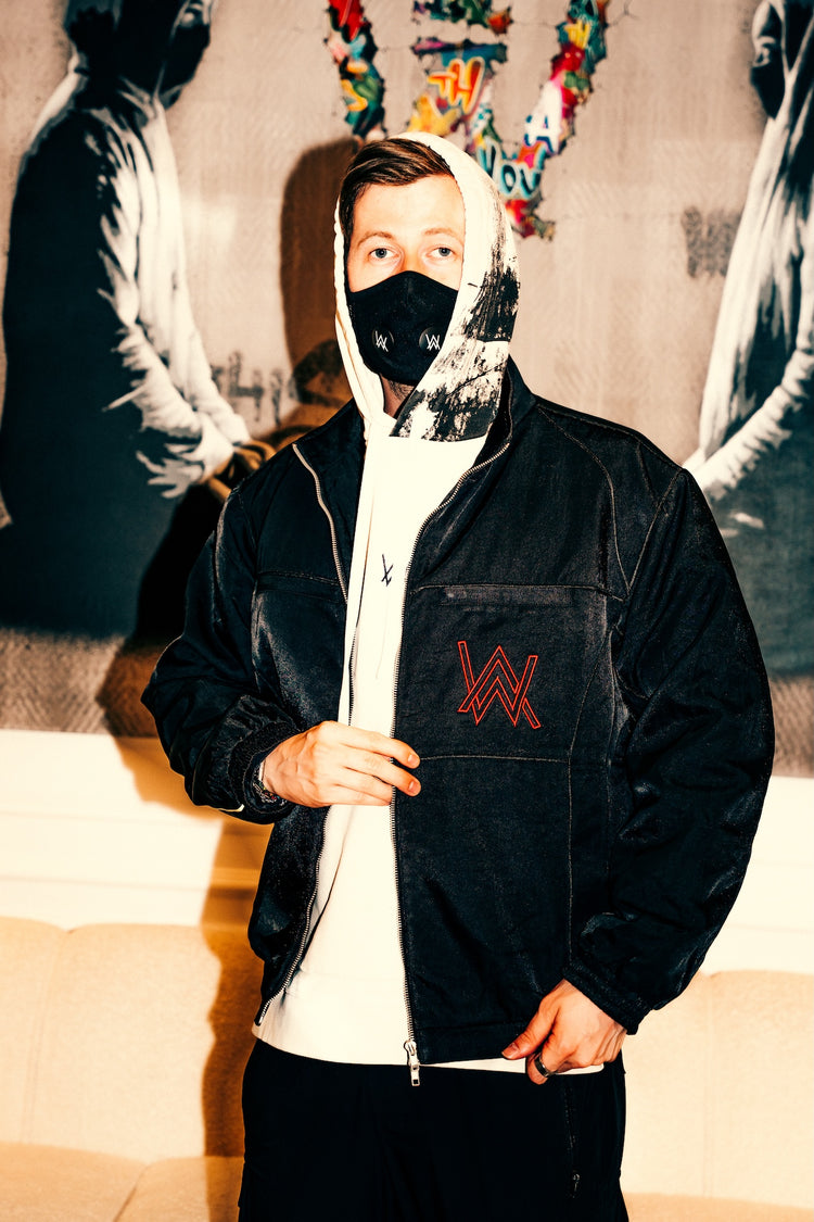 The Legendary Sandstone Jacket – official Alan Walker Jacket (view 2)
